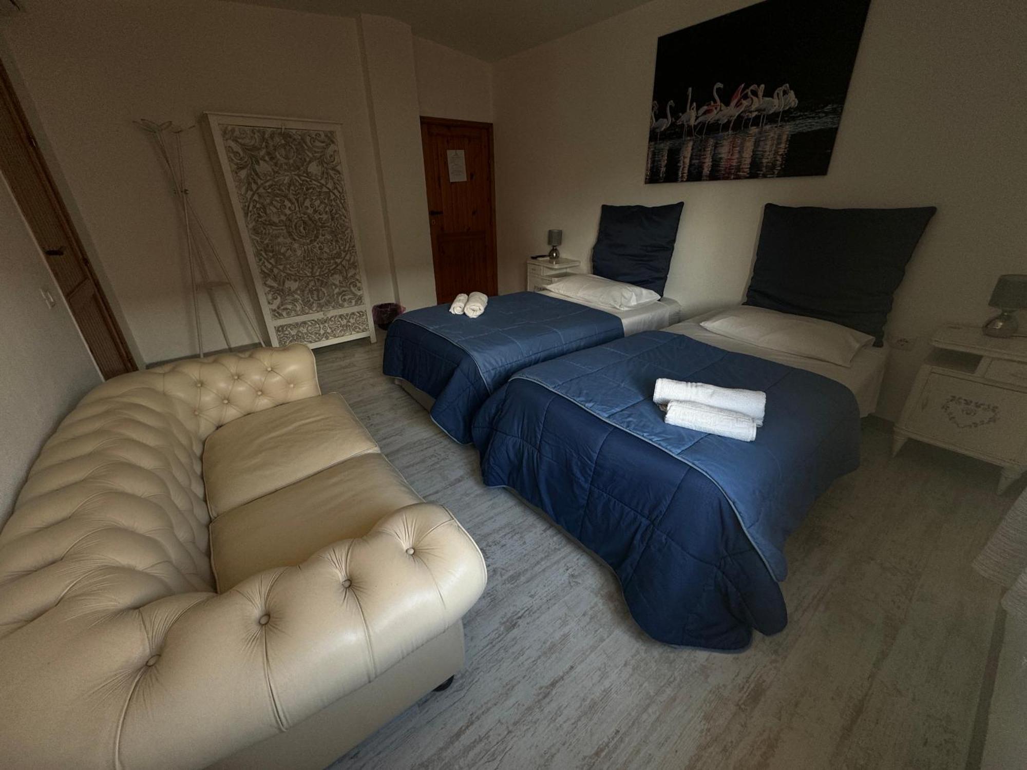 Pm 1 Via Armando Diaz Guest House أولبيا المظهر الخارجي الصورة