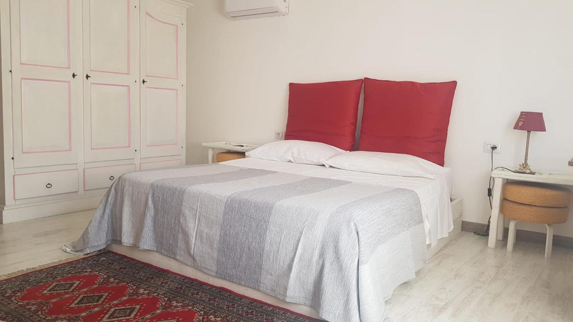 Pm 1 Via Armando Diaz Guest House أولبيا المظهر الخارجي الصورة